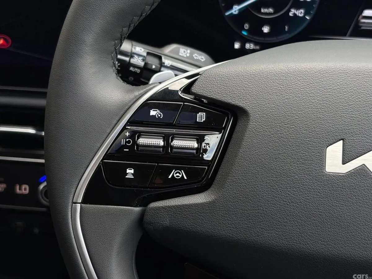 Kia Niro Hatchback, Petrol Plug-in Hybrid, 2027, Green