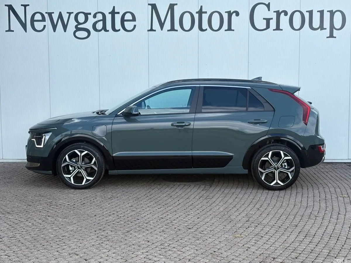 Kia Niro Hatchback, Petrol Plug-in Hybrid, 2027, Green
