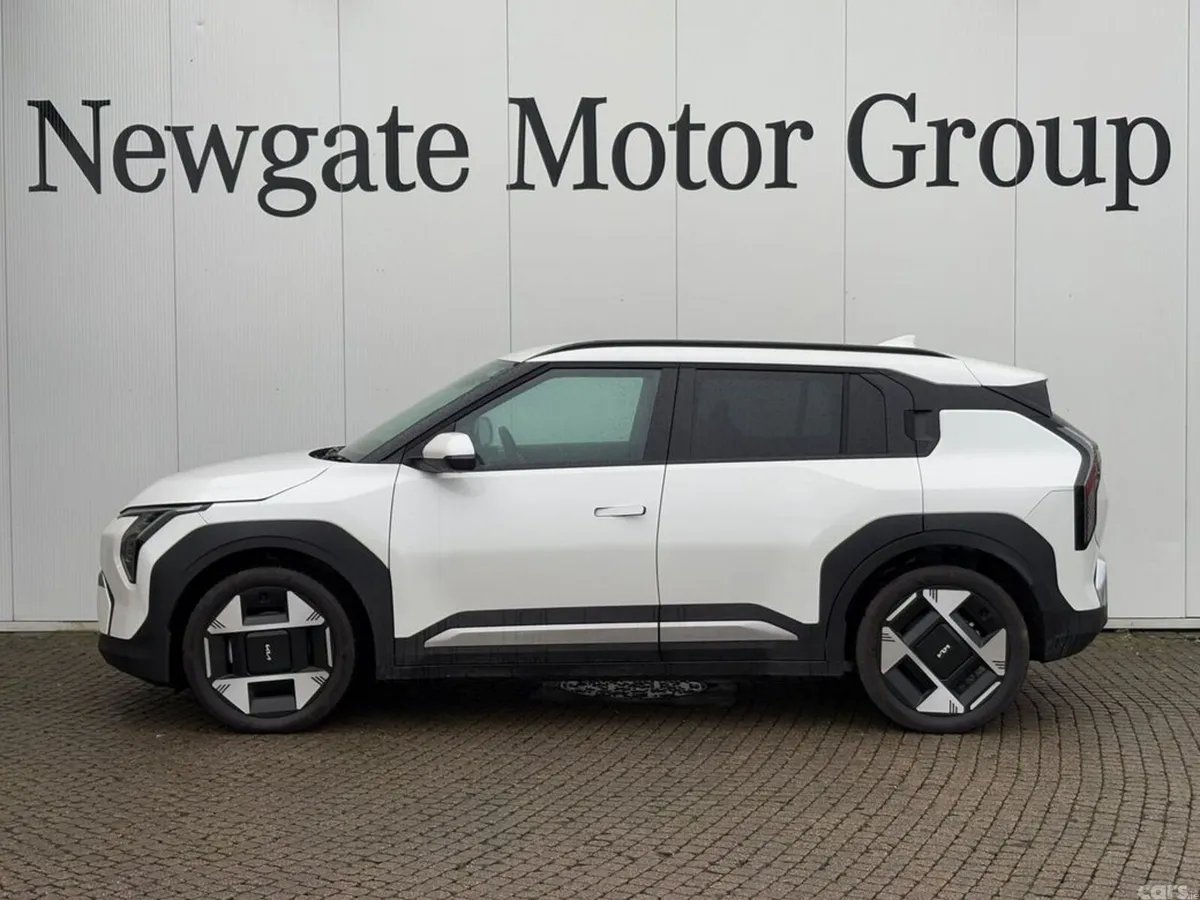 Kia EV3 Hatchback, Electric, 2027, 
