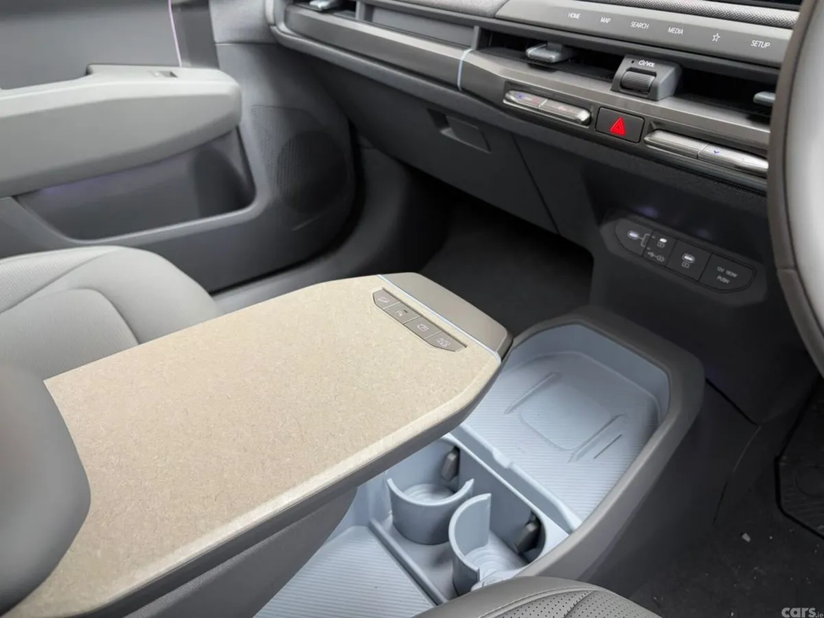 Kia EV3 Hatchback, Electric, 2027, 