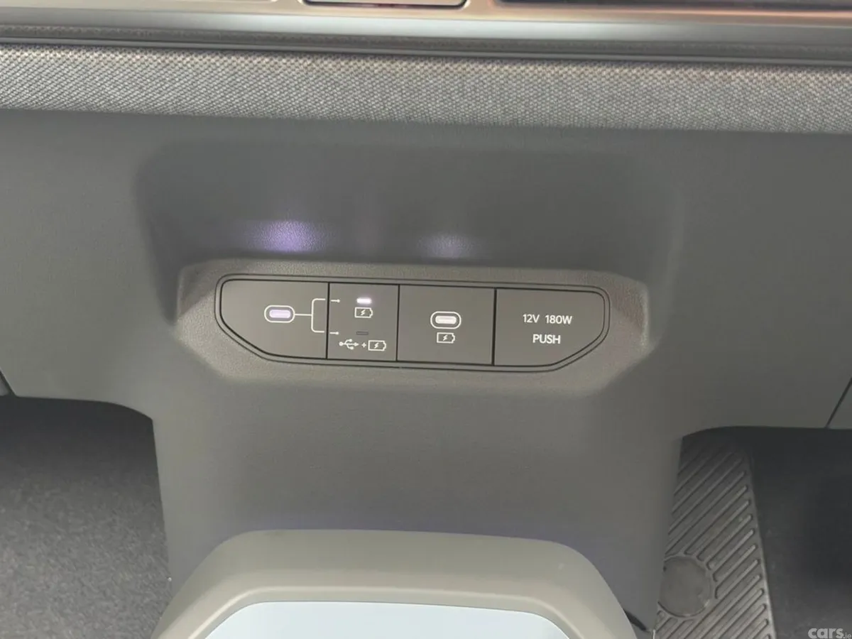 Kia EV3 Hatchback, Electric, 2027, 