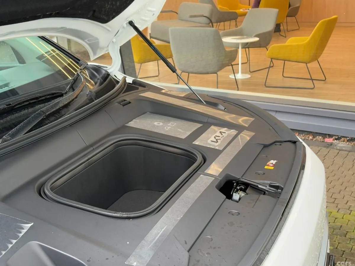 Kia EV3 Hatchback, Electric, 2027, 