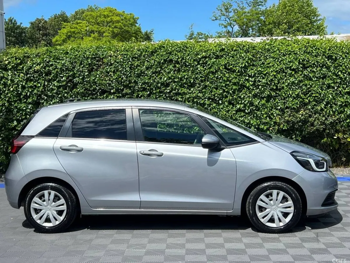 Honda Fit Hatchback, Petrol Hybrid, 2023, Silver