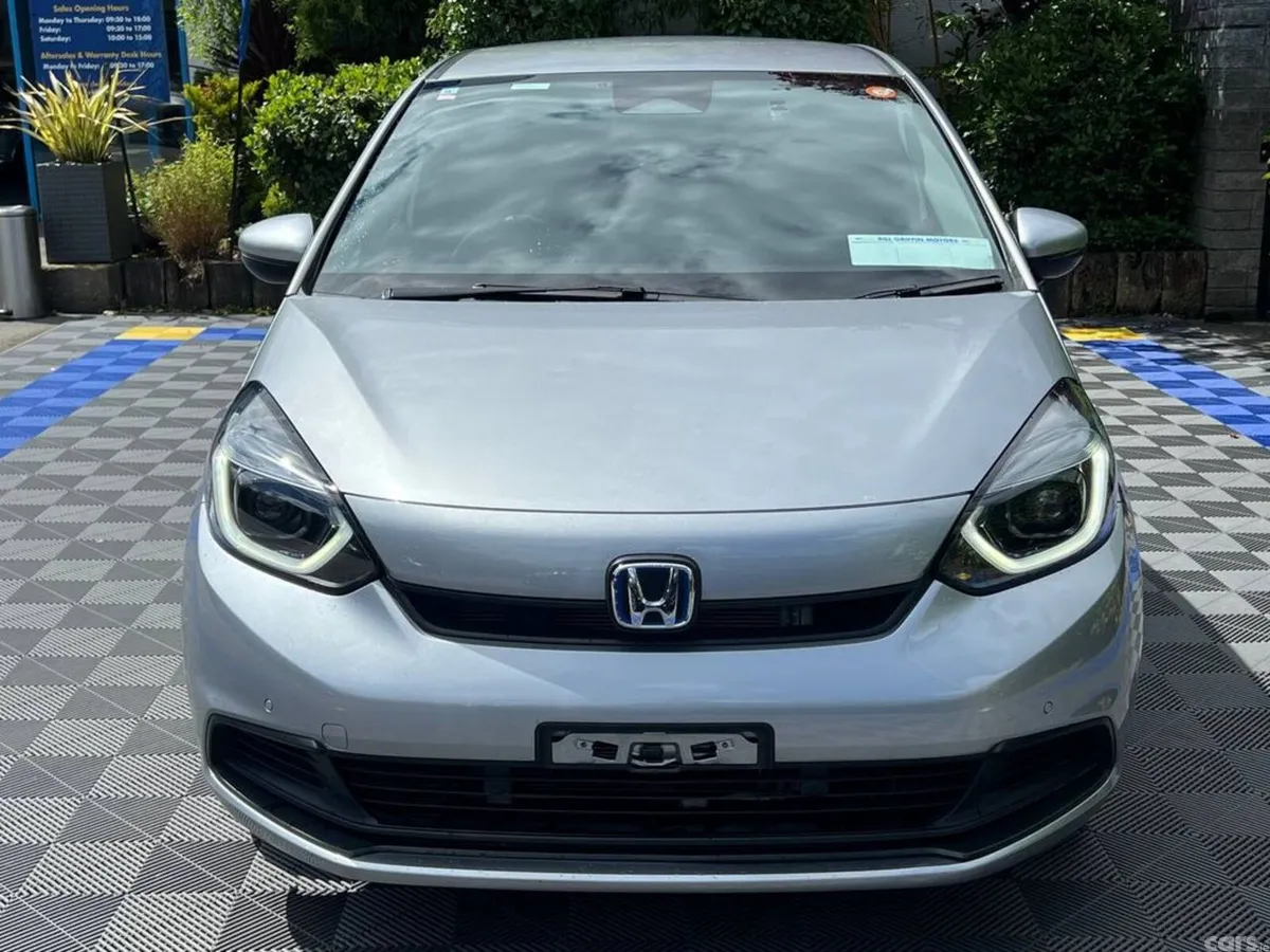 Honda Fit Hatchback, Petrol Hybrid, 2023, Silver