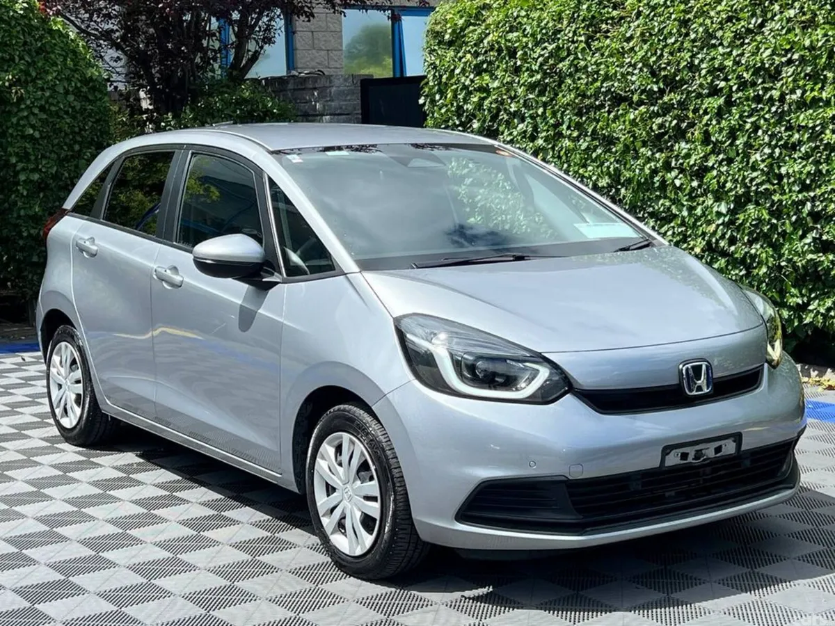Honda Fit Hatchback, Petrol Hybrid, 2023, Silver