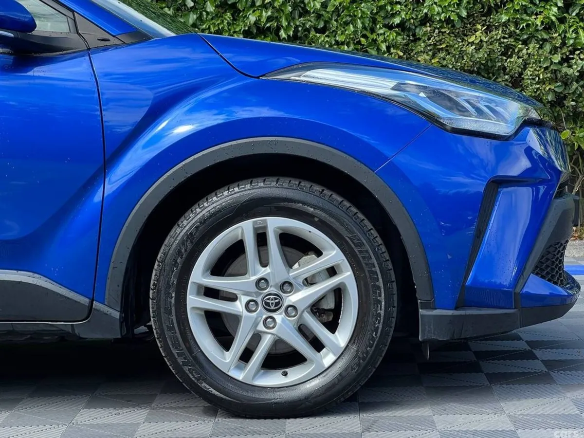 Toyota C-HR SUV, Petrol Hybrid, 2021, Blue