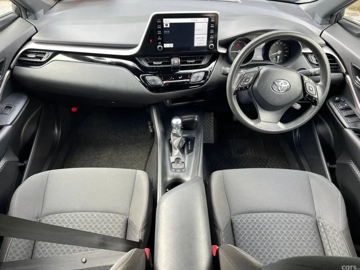Toyota C-HR SUV, Petrol Hybrid, 2021, Blue