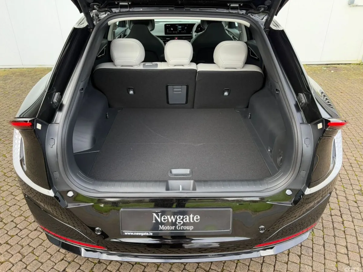 Kia EV6 Hatchback, Electric, 2027, Grey