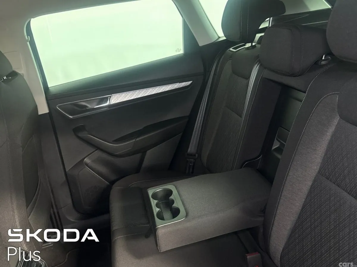 Skoda Karoq SUV, Diesel, 2023, Grey