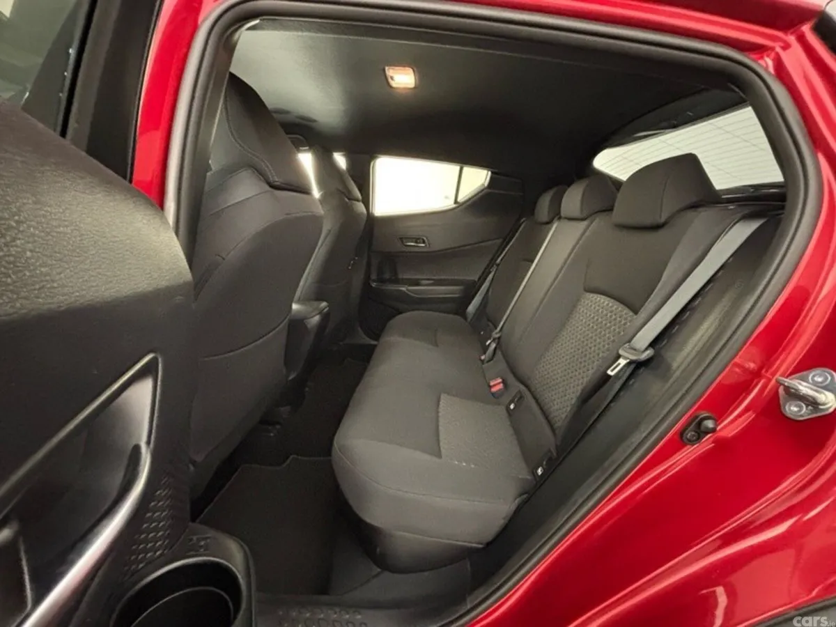 Toyota C-HR SUV, Petrol Hybrid, 2023, Red