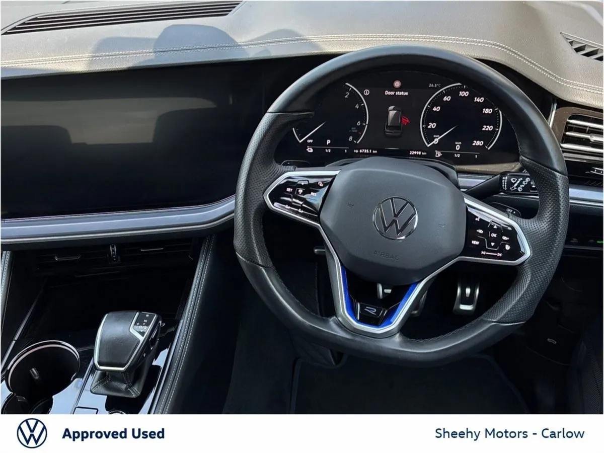 Volkswagen Touareg SUV, Petrol Plug-in Hybrid, 2024, Blue