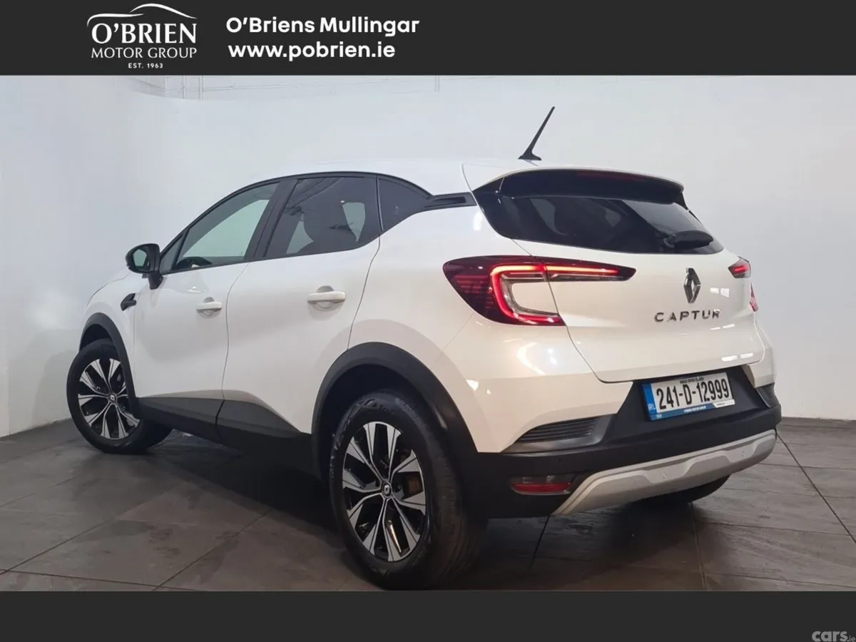 Renault Captur Hatchback, Petrol, 2024, White
