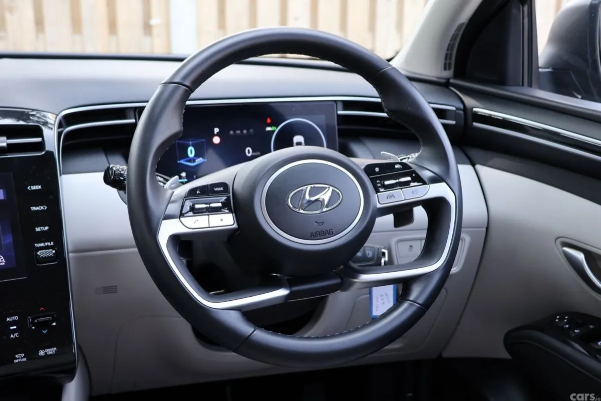 Hyundai Tucson SUV, Petrol Plug-in Hybrid, 2023, Grey