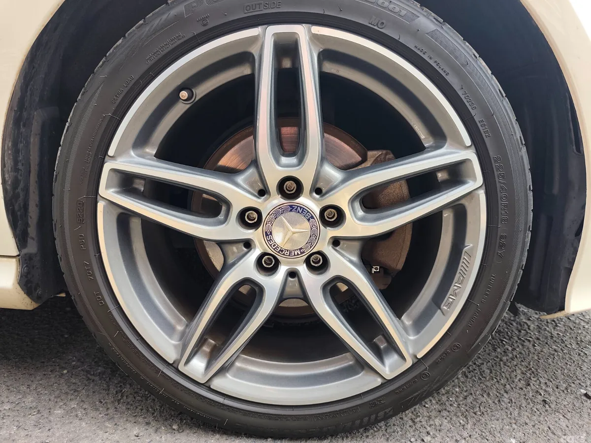 Mercedes-Benz A-Class Hatchback, Petrol, 2015, White