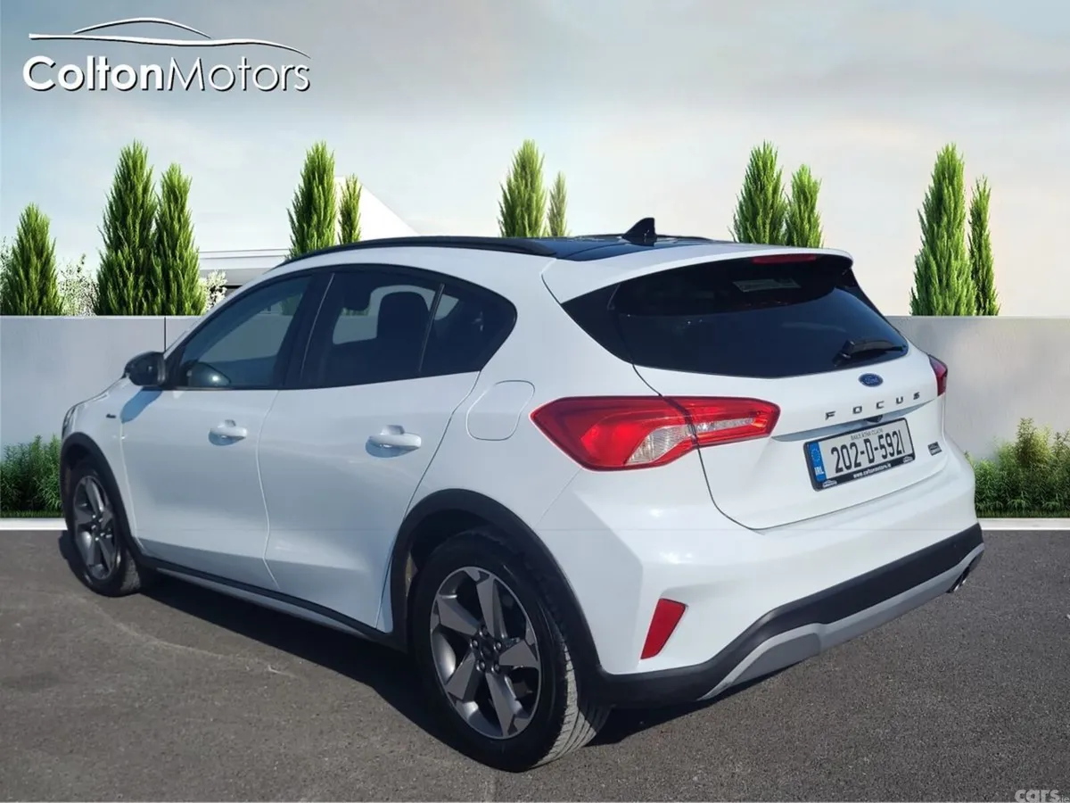 Ford Focus Hatchback, Petrol, 2020, White