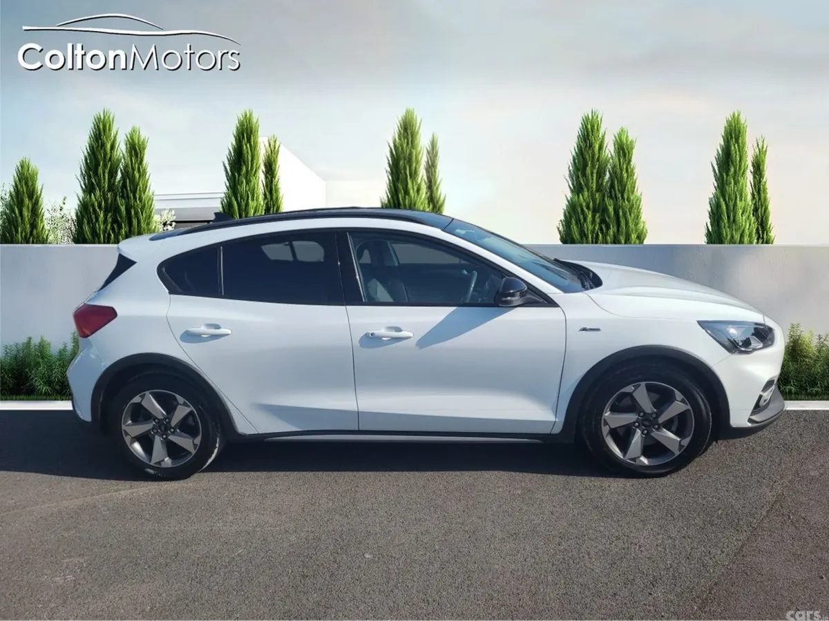 Ford Focus Hatchback, Petrol, 2020, White