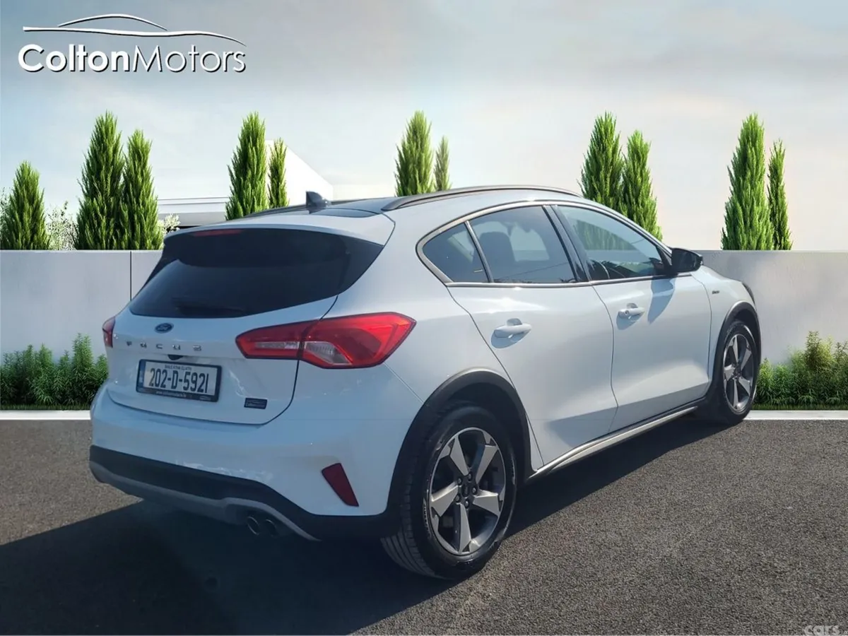 Ford Focus Hatchback, Petrol, 2020, White