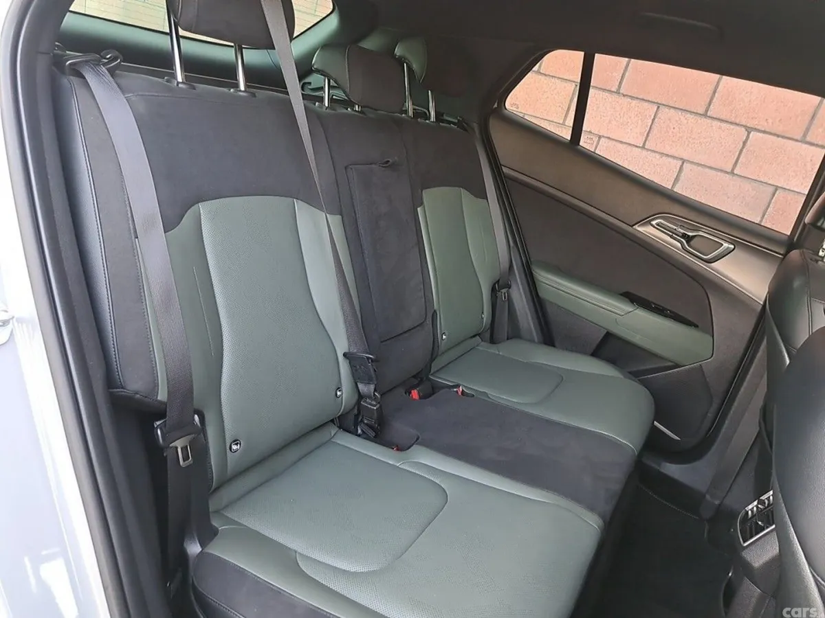 Kia Sportage SUV, Petrol Hybrid, 2024, Grey