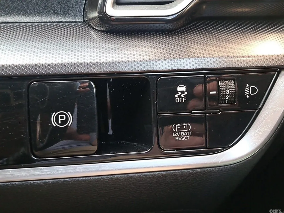 Kia Sportage SUV, Petrol Hybrid, 2024, Grey