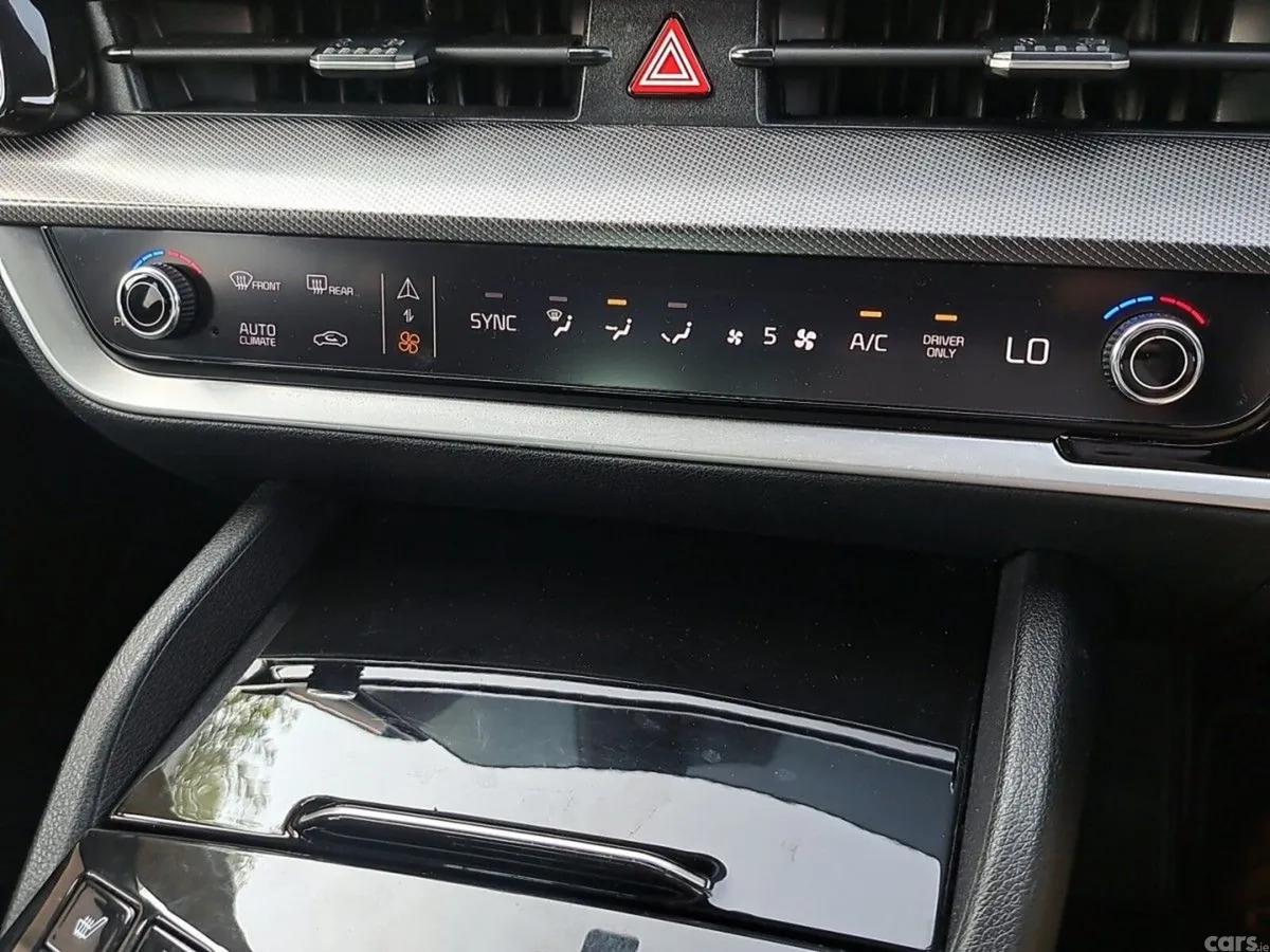 Kia Sportage SUV, Petrol Hybrid, 2024, Grey