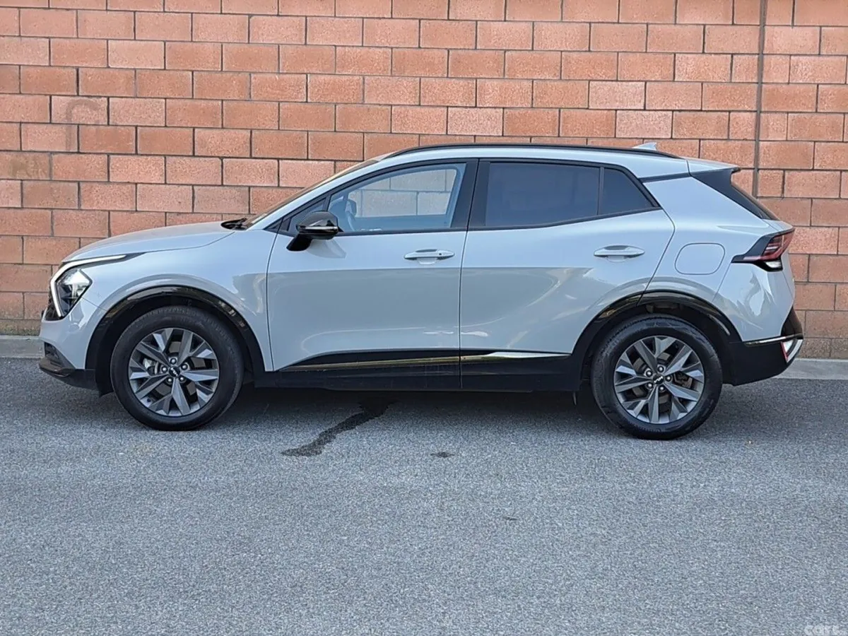 Kia Sportage SUV, Petrol Hybrid, 2024, Grey