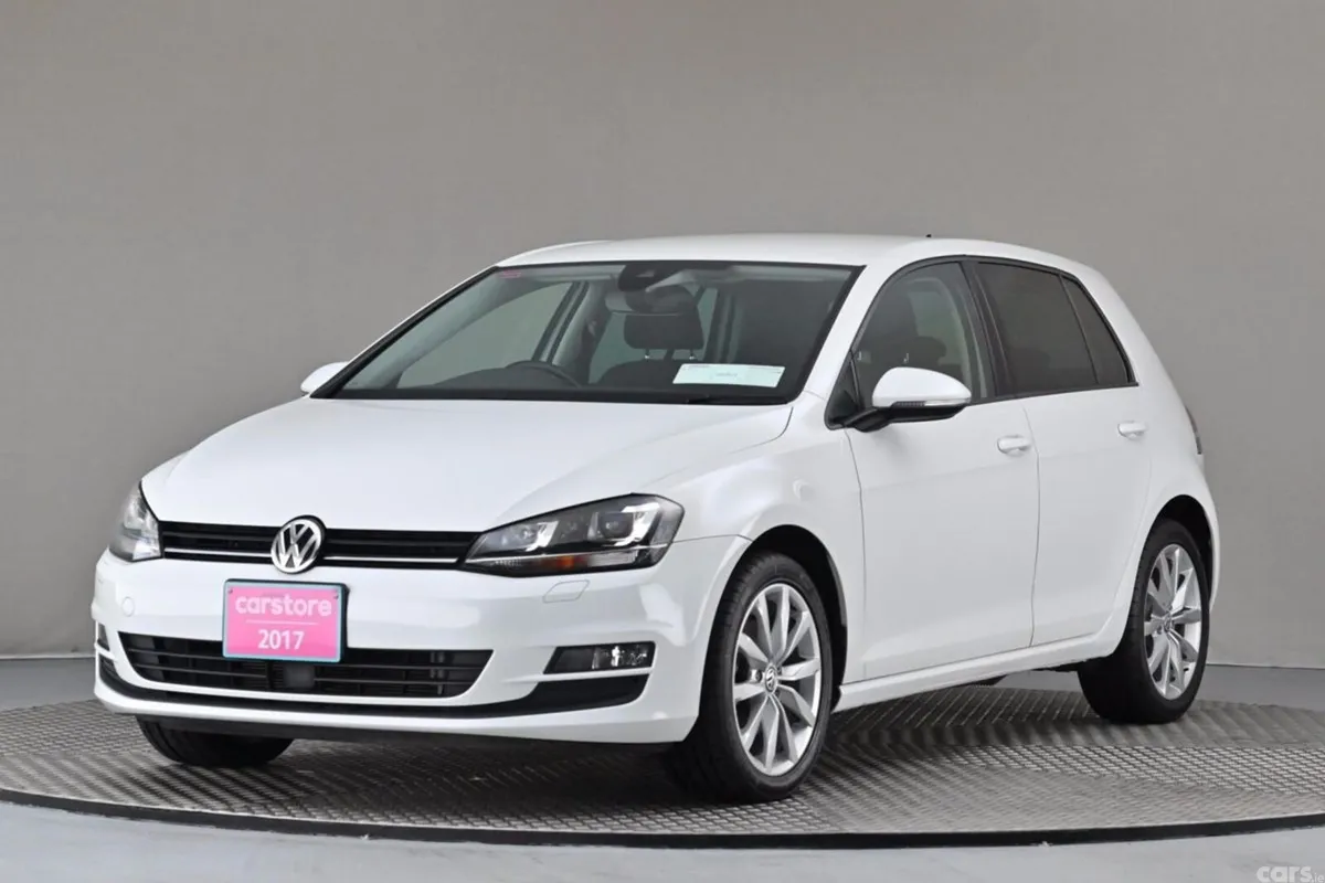 Volkswagen Golf Hatchback, Petrol, 2017, White