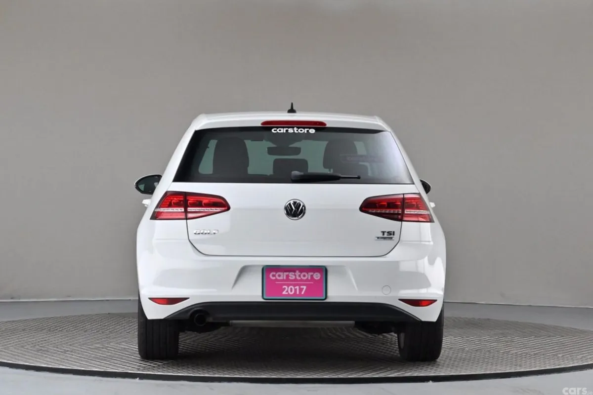 Volkswagen Golf Hatchback, Petrol, 2017, White