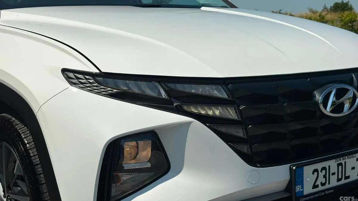 Hyundai Tucson SUV, Diesel, 2023, White