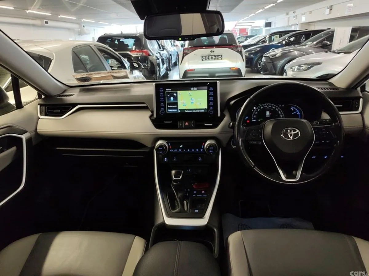Toyota RAV4 SUV, Petrol Hybrid, 2019, White