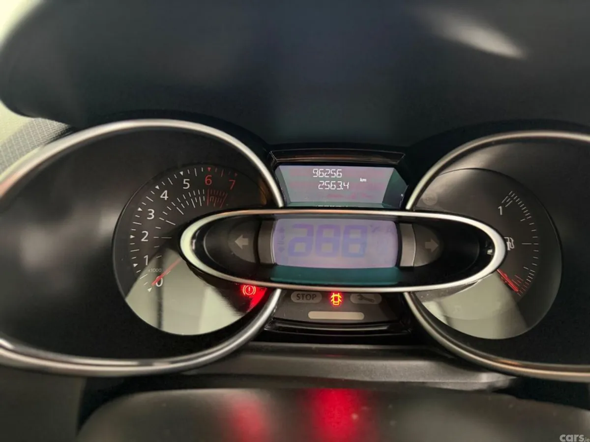 Renault Clio Hatchback, Petrol, 2018, Blue