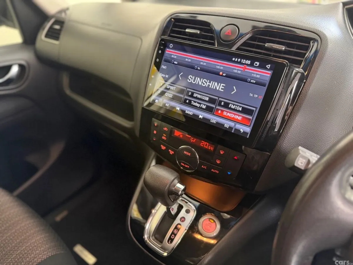 Nissan Serena MPV, Petrol Hybrid, 2015, White