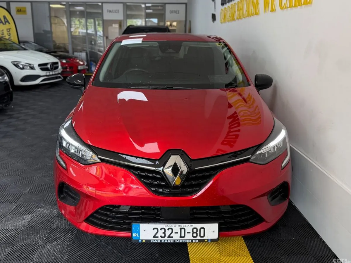 Renault Clio Hatchback, Petrol, 2023, Red