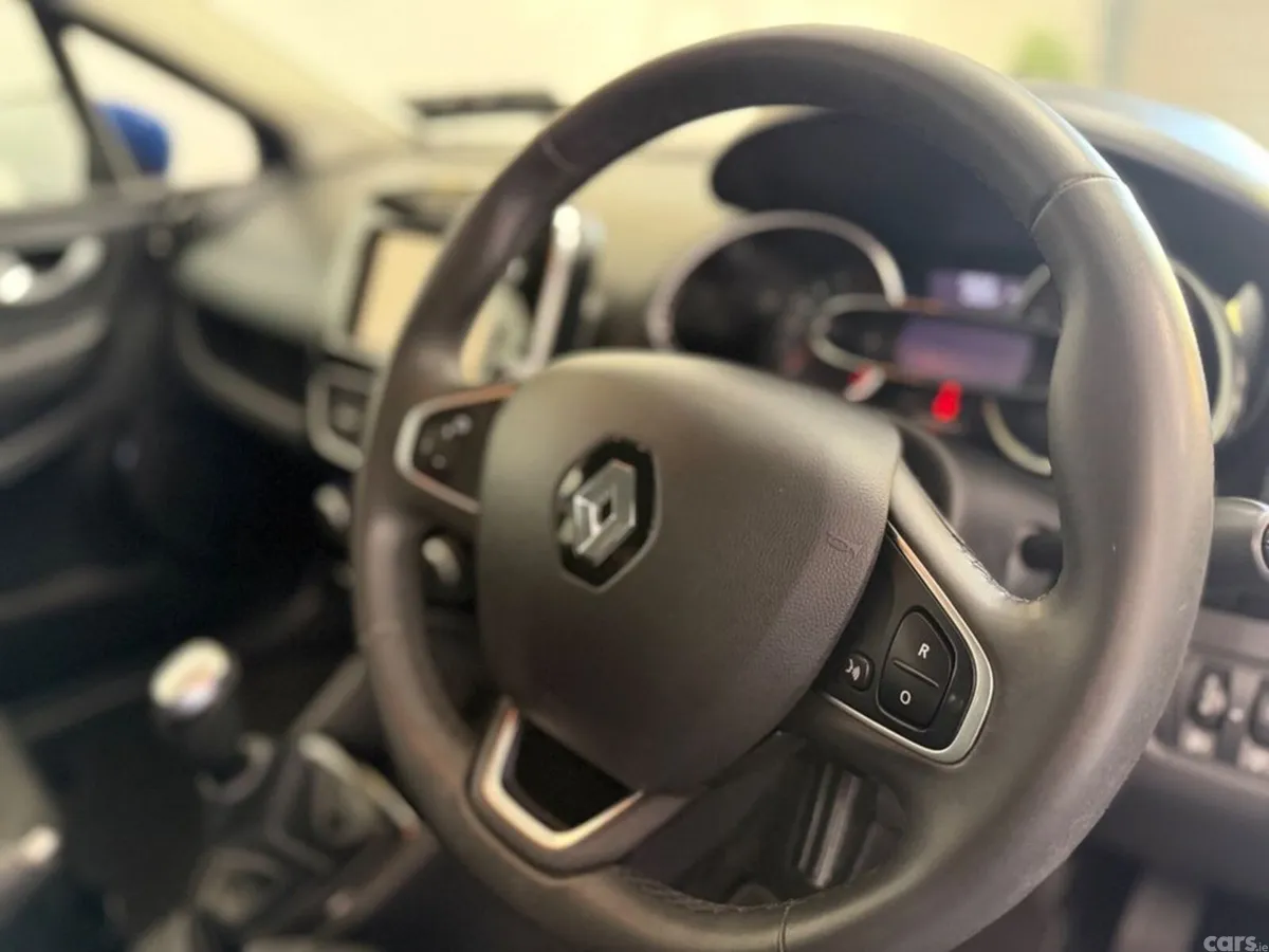 Renault Clio Hatchback, Petrol, 2018, Blue