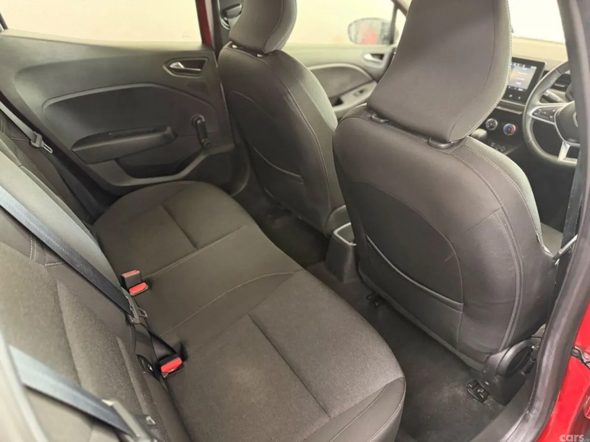 Renault Clio Hatchback, Petrol, 2023, Red