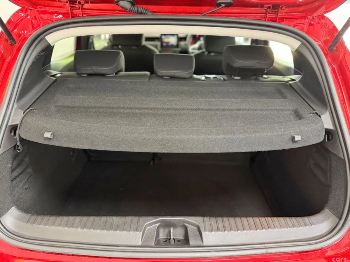 Renault Clio Hatchback, Petrol, 2023, Red