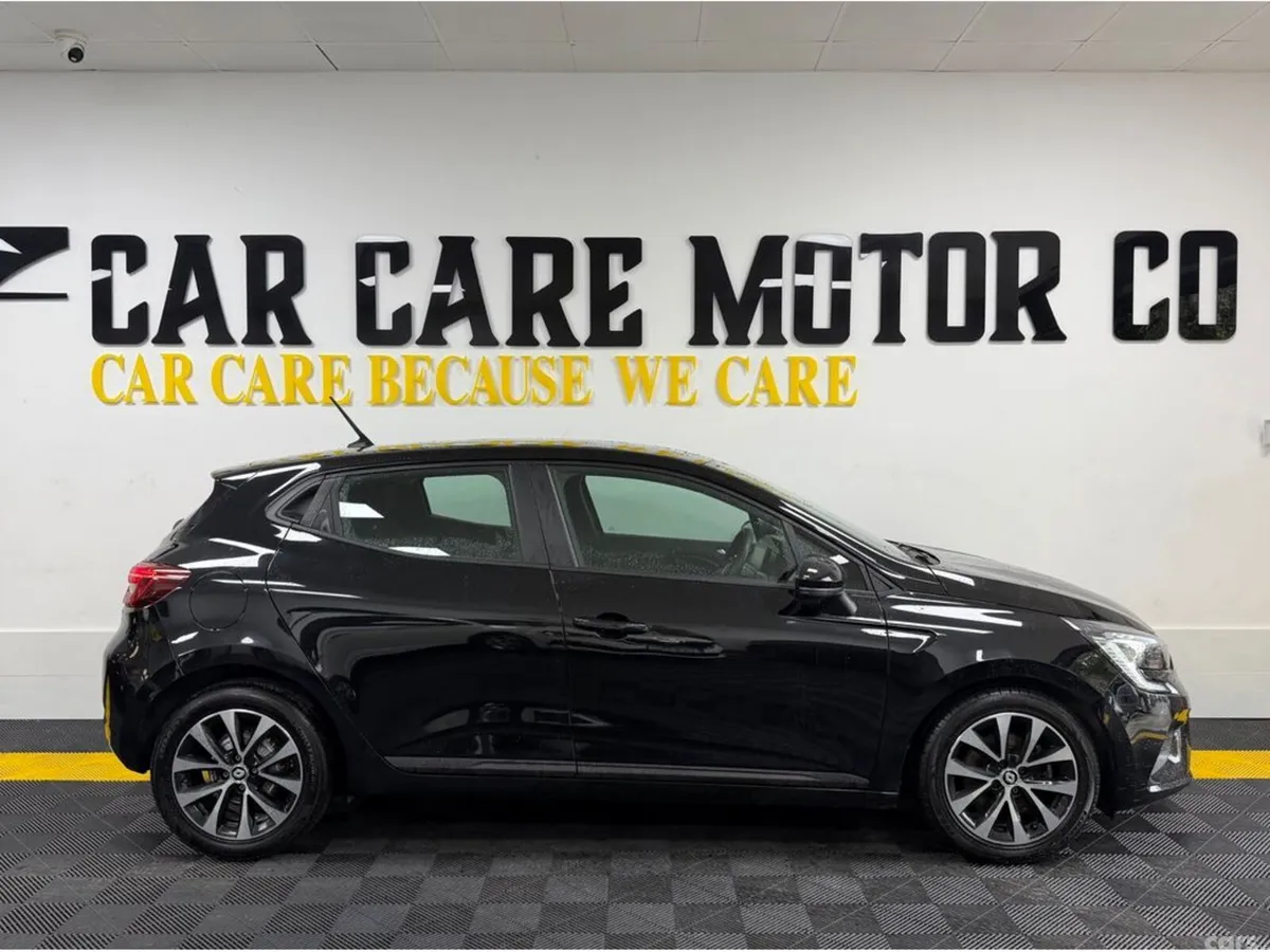 Renault Clio Hatchback, Petrol, 2023, Black