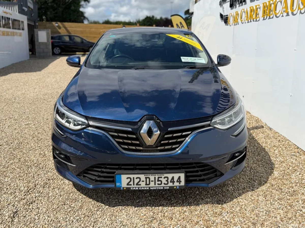 Renault Megane Saloon, Petrol, 2021, Blue
