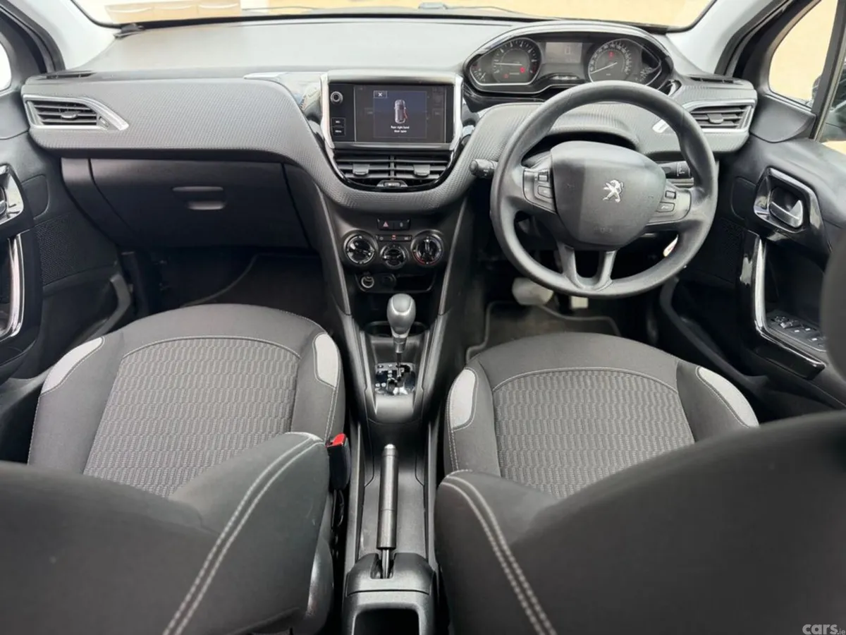 Peugeot 208 Hatchback, Petrol, 2017, Black