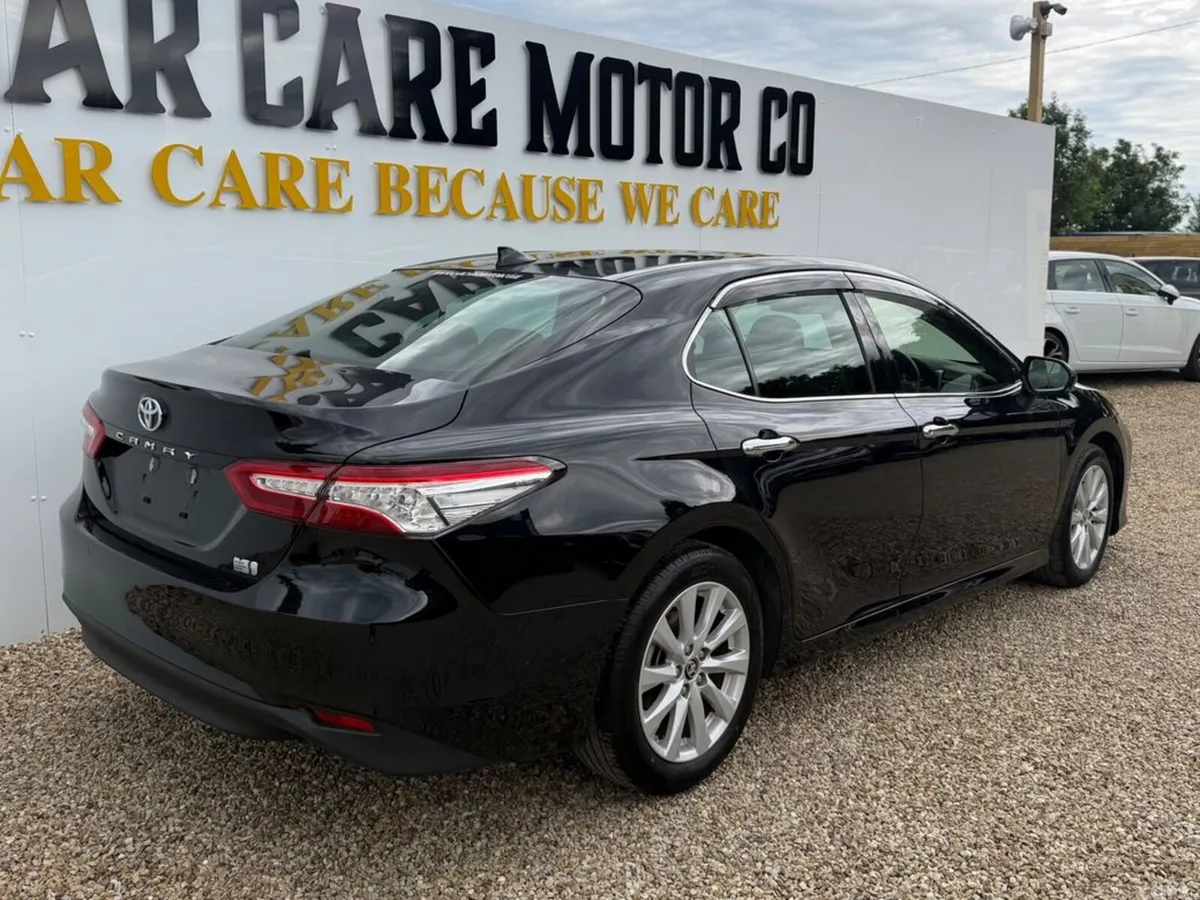 Toyota Camry Saloon, Petrol Hybrid, 2021, Black