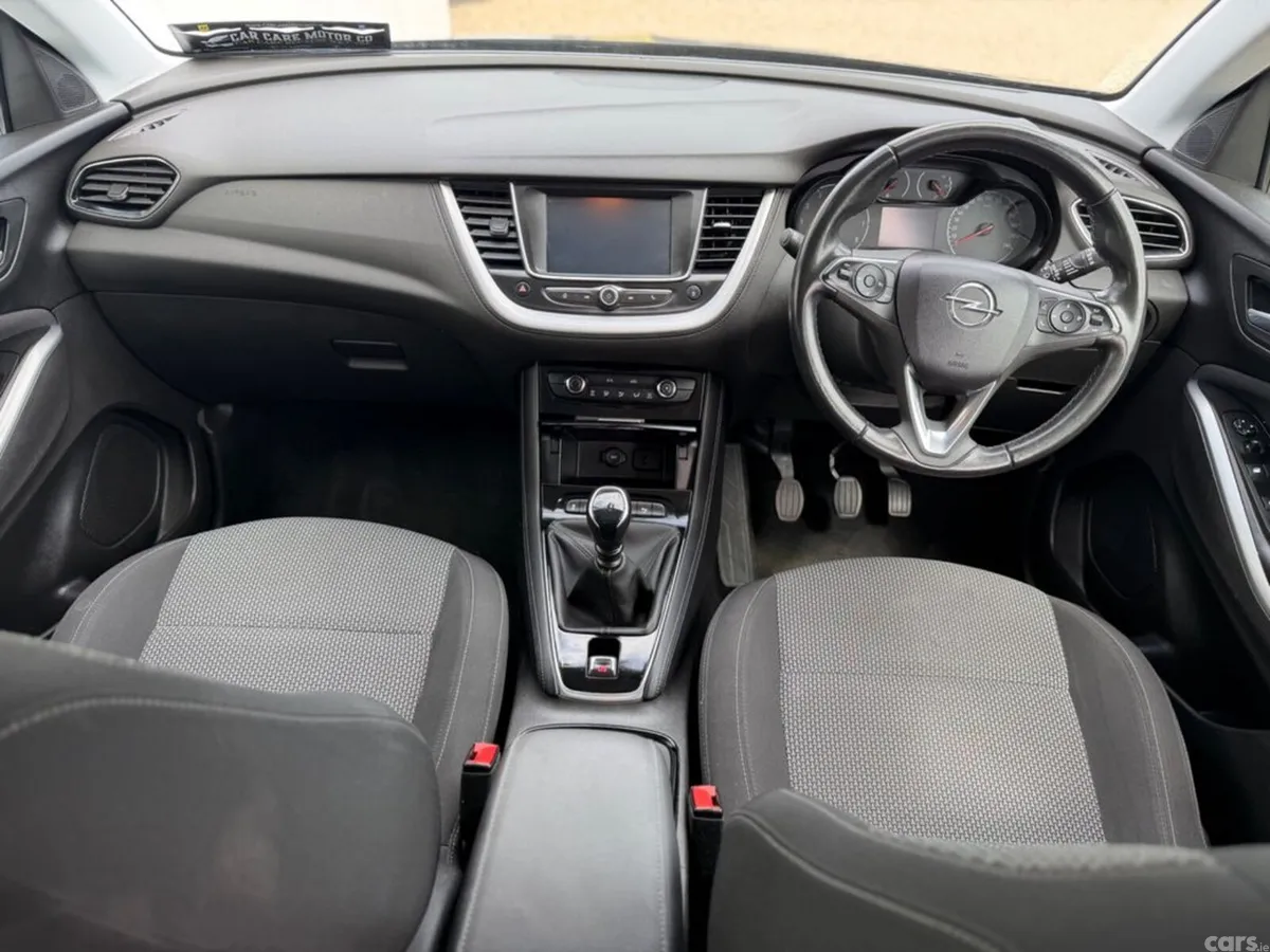 Opel Grandland X MPV, Diesel, 2021, Black