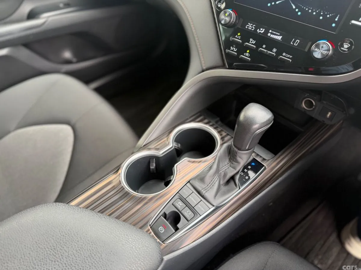 Toyota Camry Saloon, Petrol Hybrid, 2021, Black
