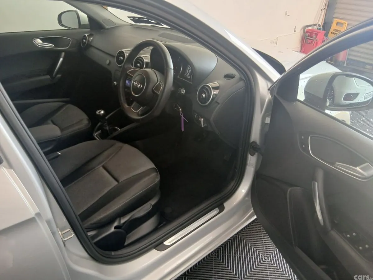 Audi A1 Hatchback, Diesel, 2013, Silver