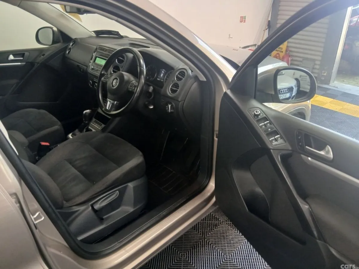 Volkswagen Tiguan Estate, Diesel, 2013, Brown