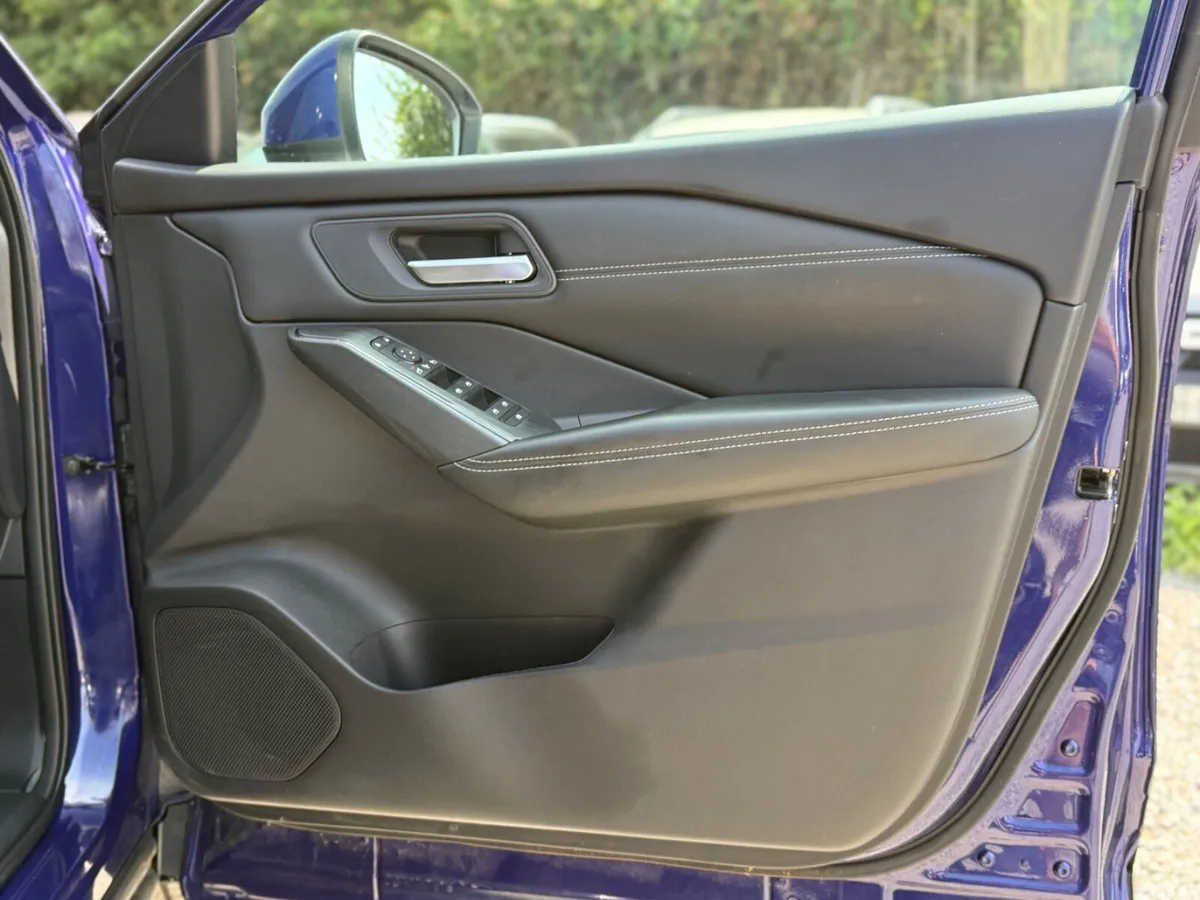 Nissan Qashqai SUV, Petrol, 2024, Blue