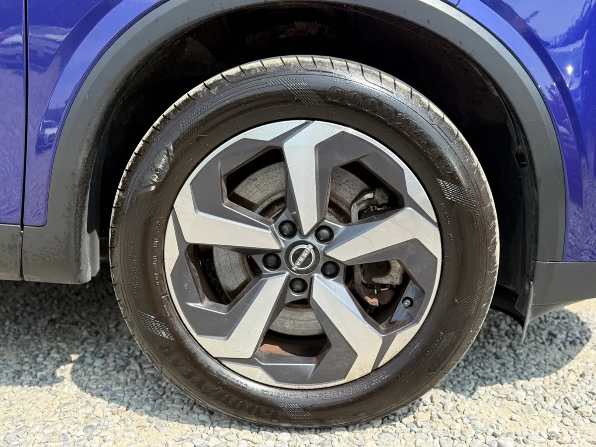 Nissan Qashqai SUV, Petrol, 2024, Blue