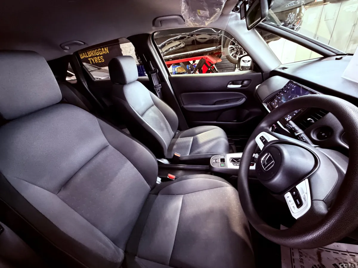Honda Fit Hatchback, Petrol Hybrid, 2020, Silver