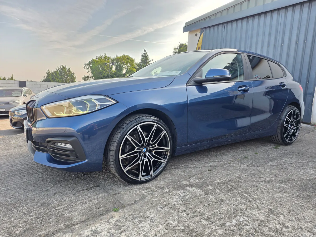BMW 1-Series Hatchback, Diesel, 2022, Blue