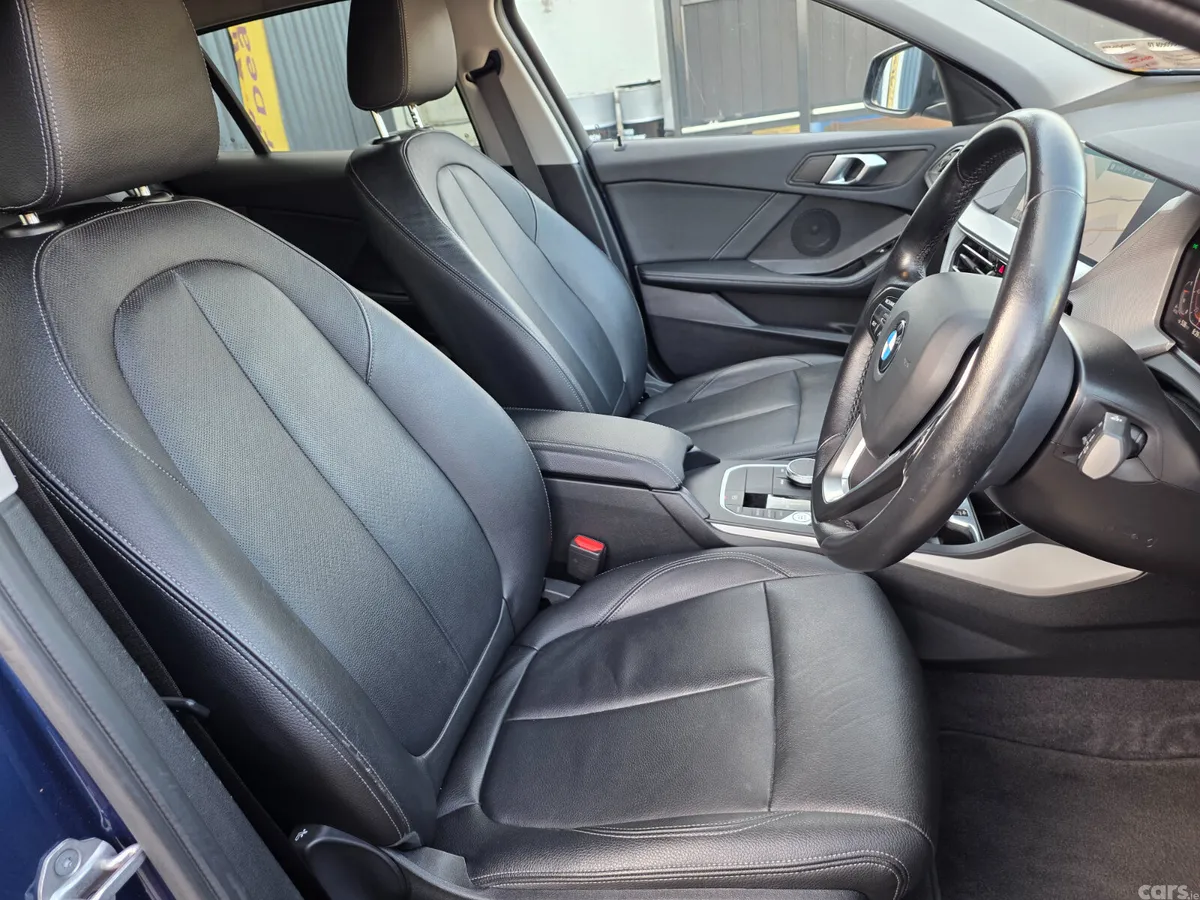 BMW 1-Series Hatchback, Diesel, 2022, Blue