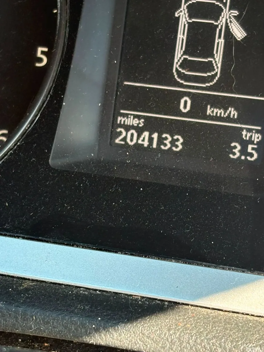 Volkswagen Passat Saloon, Diesel, 2010, Black