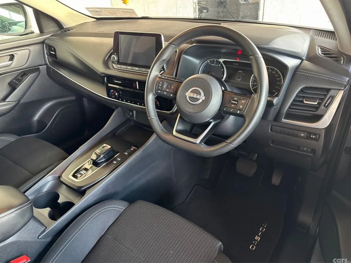 Nissan Qashqai MPV, Petrol Hybrid, 2024, Grey